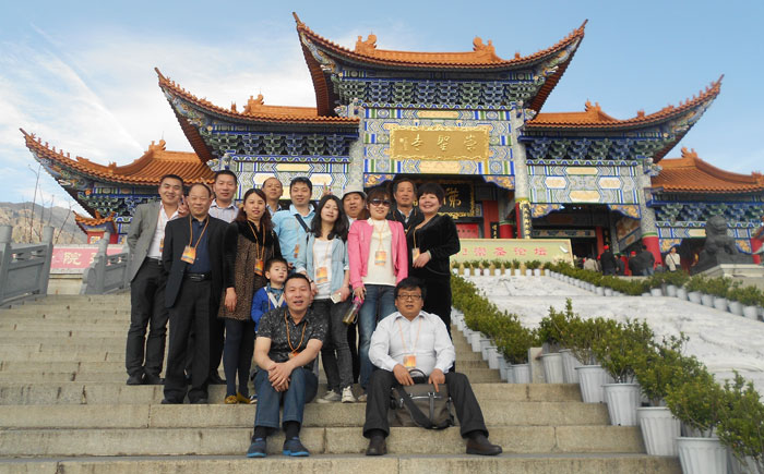 �T�����8